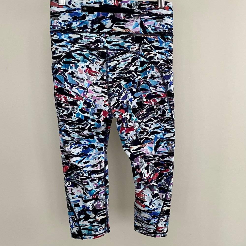 Lululemon Break Free crop leggings Nulux 17’’. 🖤 - Picture 10 of 13